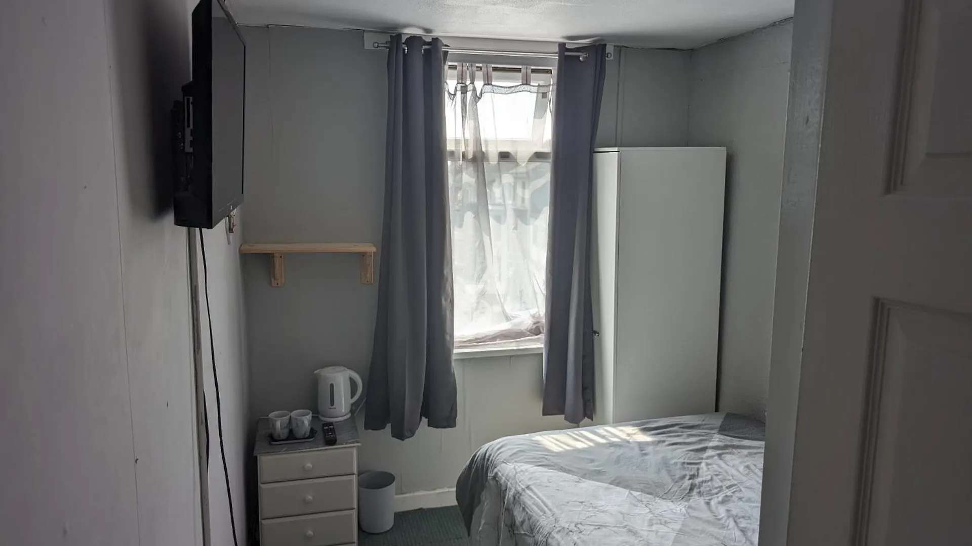 Wonky Towers Bed & Breakfast Blackpool