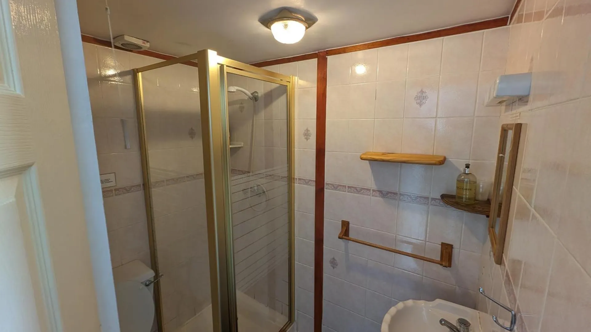 Wonky Towers Bed & Breakfast Blackpool